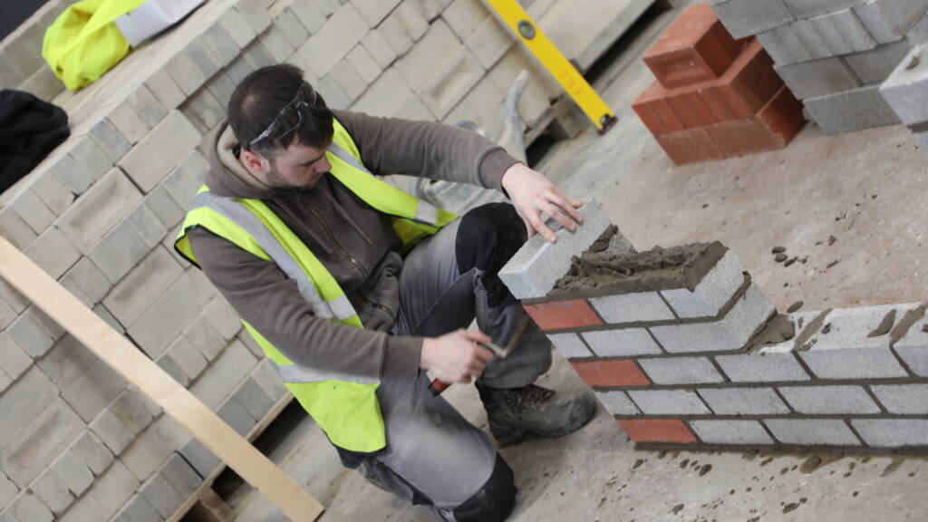 1 Bricklaying in action