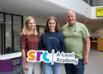 Jessica Livingstone with parents