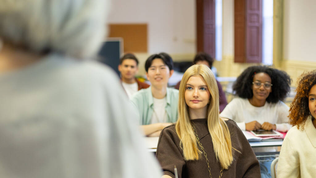 Students listen to instructor in college classroom 2026 09 24 23 57 39 utc