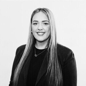 Rebecca Goodman bw profile picture